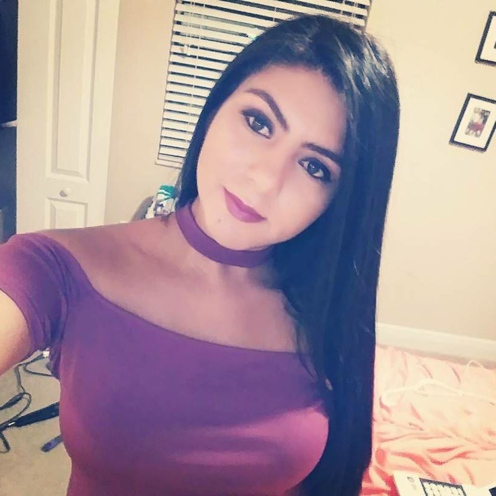 Meet your Posher, Mcamila